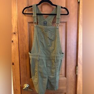 Women’s prAna Pancho Shortalls size small, green